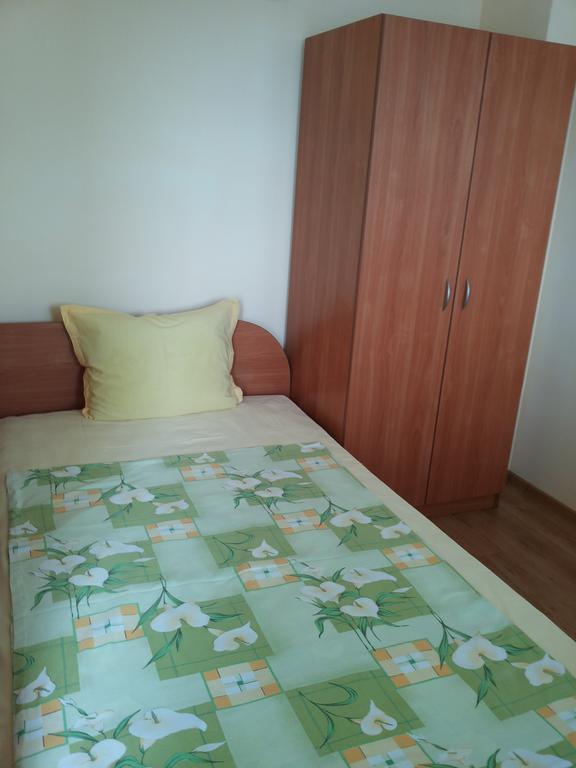 Ivanovi Guest House Primorsko Habitación foto